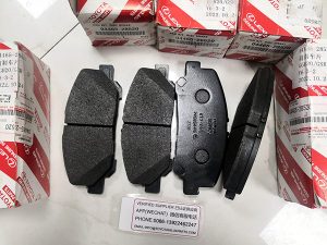 04465-28520 Genuine Toyota Brake Pad Kit
